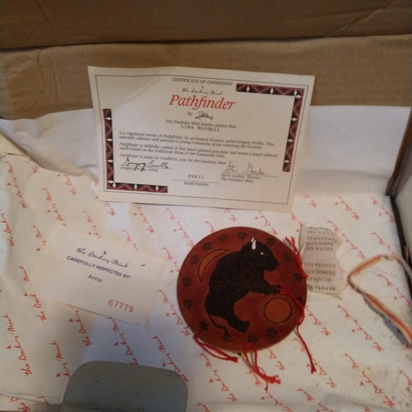 🐎🐎 Indian Doll Numbered with Certificate Danbury Mint 15" - Picture 2 of 16